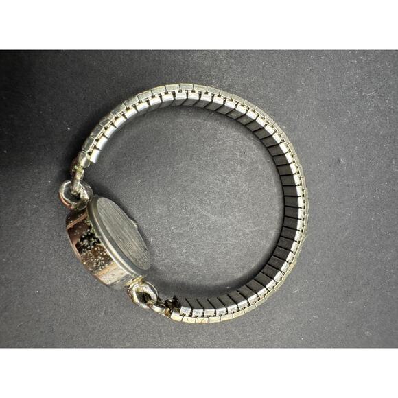 Vintage Rare Trifari 17 Jewels Chain Bracelet Watch Silver Tone White Dial main image 4